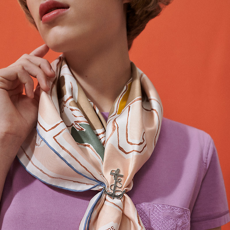 スカーフリング 《アンクル》 | Hermès - エルメス-公式サイト